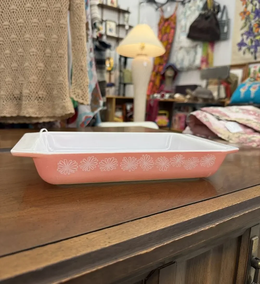 Vintage PYREX 1 1/4 Qt PINK DAISY Space Saver Casserole Dish # 548-B *NO LID*